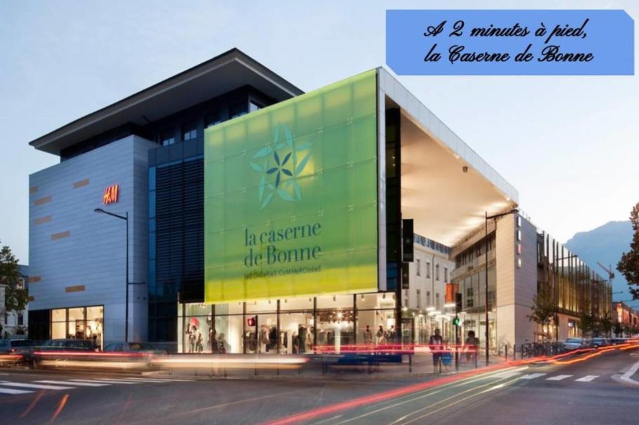 #D5 Blue Lagoon Caserne De Bonne Grenoble Exterior photo